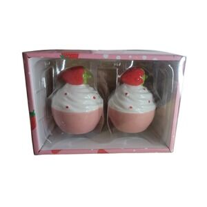 Salt Pepper Shaker Set Cute Cupcake Strawberry  Pink Kitchen Decor Gift Ceramic
